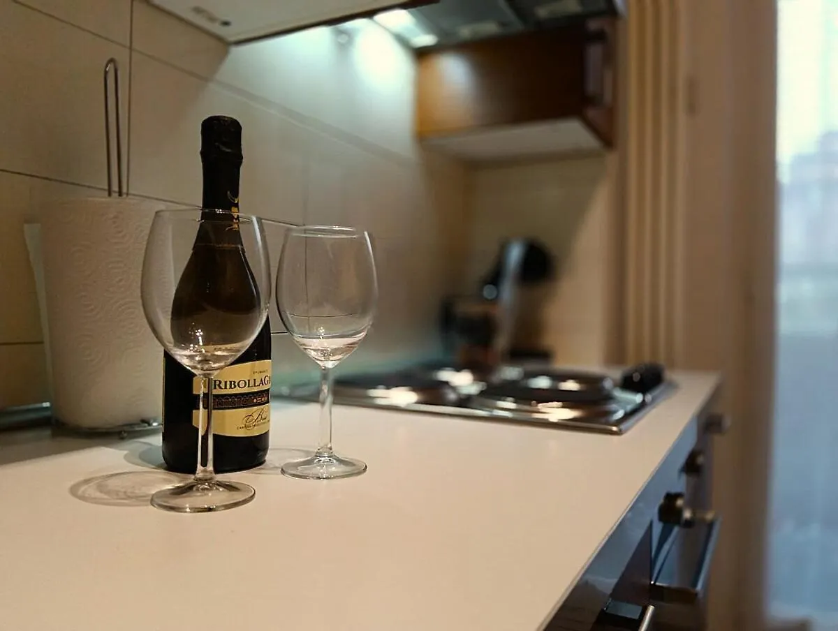 Joy Milano Charming House Daire İtalya